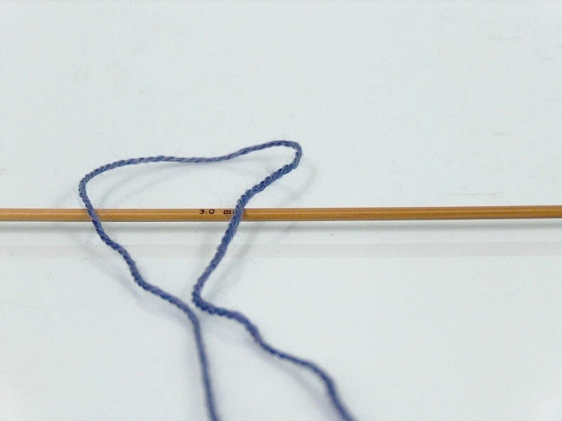 4-Skein Lot Alpaca Fine Magic Yarn 4x100g/375m Fine Wool Purple Shades Dk Green - Image 3 of 4