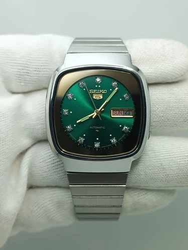 Vintage Seiko 5 Automatic 7009-5140 Green Dial TV Square Case Mens Watch
