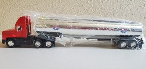 1998 American Oil Company Tanker Truck Diecast, Excellent Condition, No Box