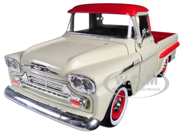 1958 CHEVROLET APACHE FLEETSIDE PICKUP CREAM 124 DIECAST BY MOTORMAX 79311 6390₽