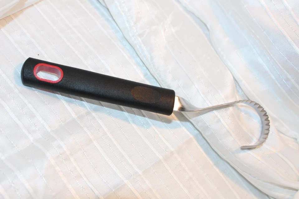 VTG ZWilling J.A. Henckels German Butter and Chocolate Curler~ Great Condition! - Image 3 of 4