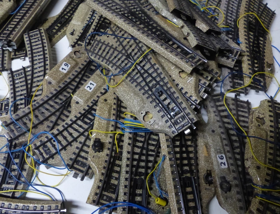 Märklin Over 40 Points and Tracks Bundle from Dismantling Hobbyists Lot HO 1:87 - Image 2 of 4