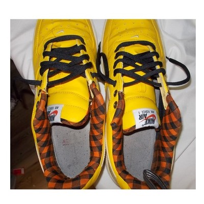 Nike Air Force 1 Low Yellow Gum Sole Plaid Lining Mens Sneakers