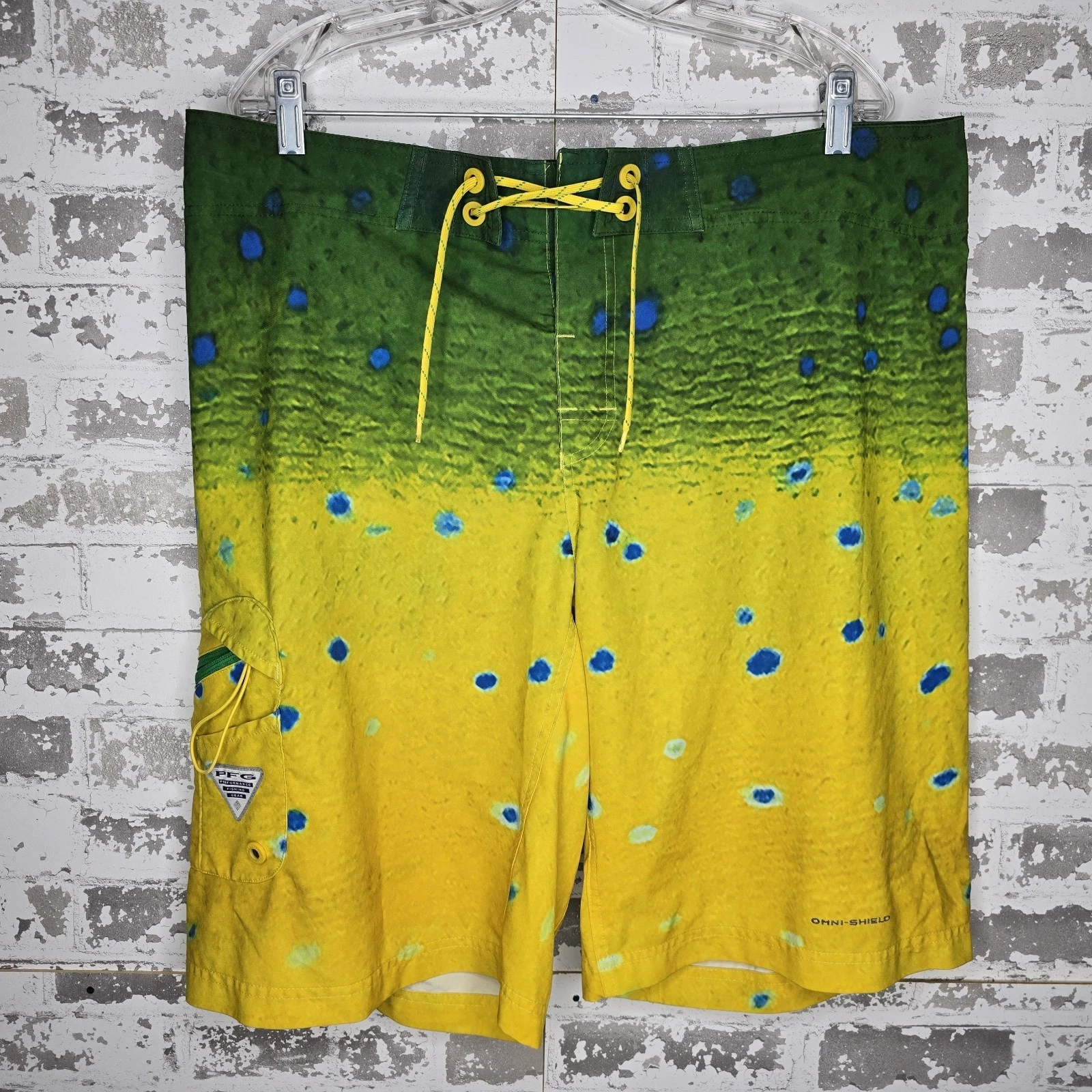 Columbia PFG Offshore Board Shorts Fishing Sunny Dorado Print Omni Shield 38/11