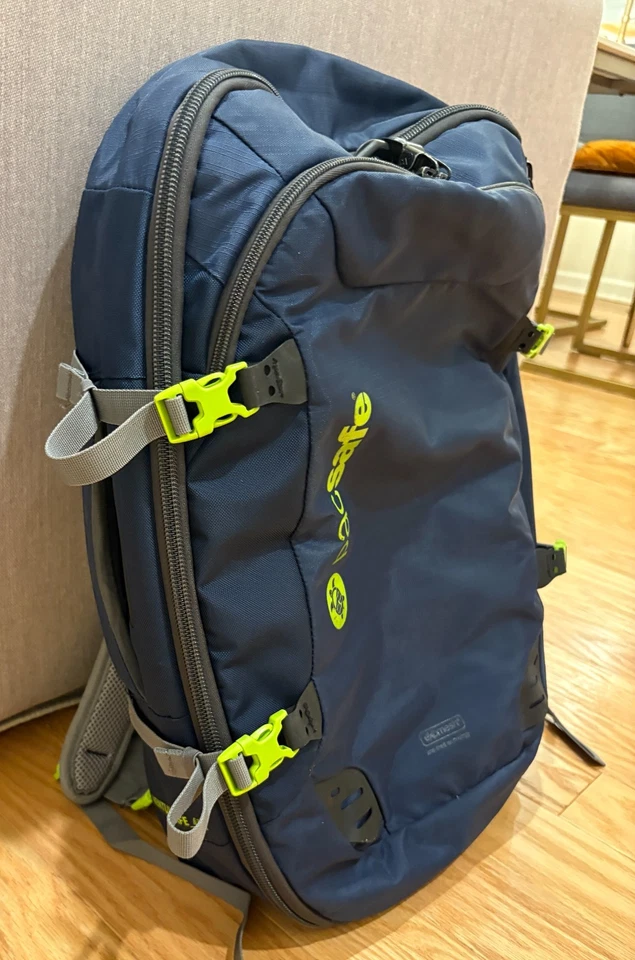 Paquete de viaje antirrobo Pacsafe Venturesafe 45L GII Foto 4 de 4