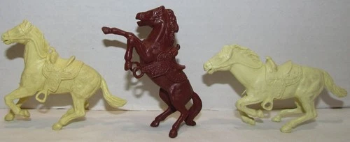3 Original Marx Western Play Set Running Horses, 54mm