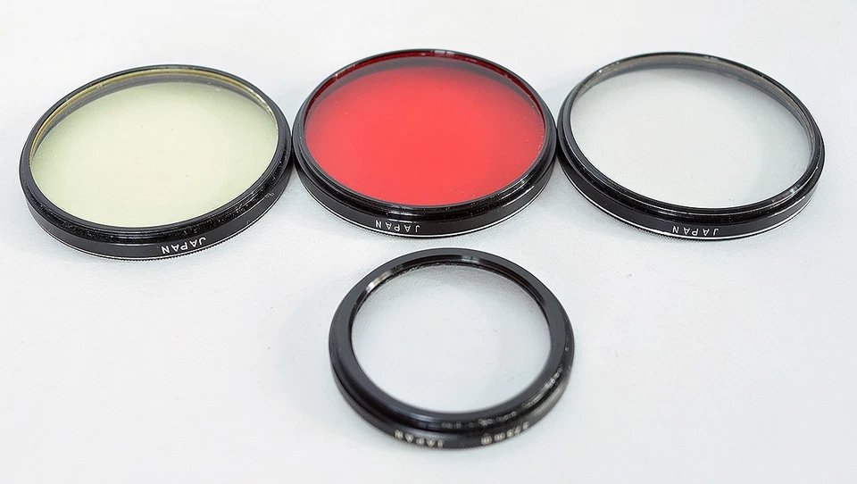 4x Vintage Pentax Screw-In Lens Filters, Red, UV, Yellow, Close-Up, 49mm & 37.5m - Image 4 of 4