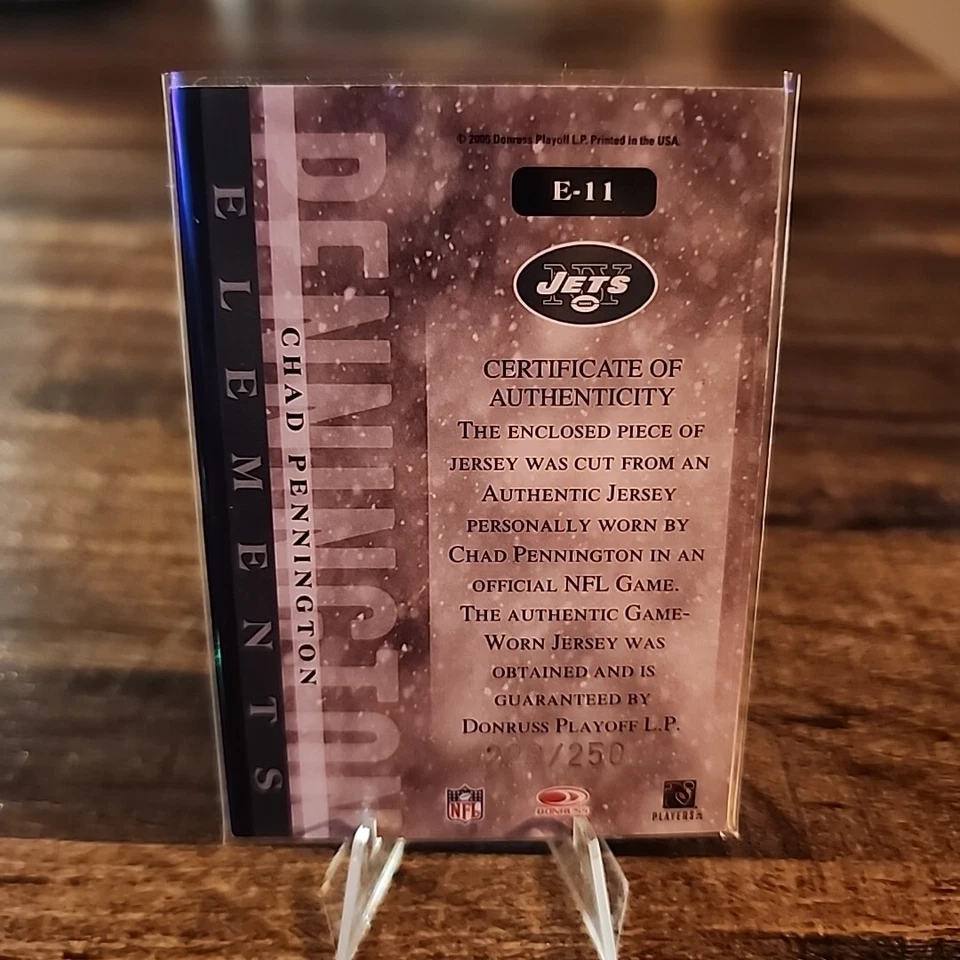 2006 Leaf Rookies and Stars Elements Materials #11 Chad Pennington Jersey /250 - Image 2 of 3