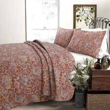3 Piece Exotic Paisley Medallion Themed Quilt Set King Size All Over Leafy Vines