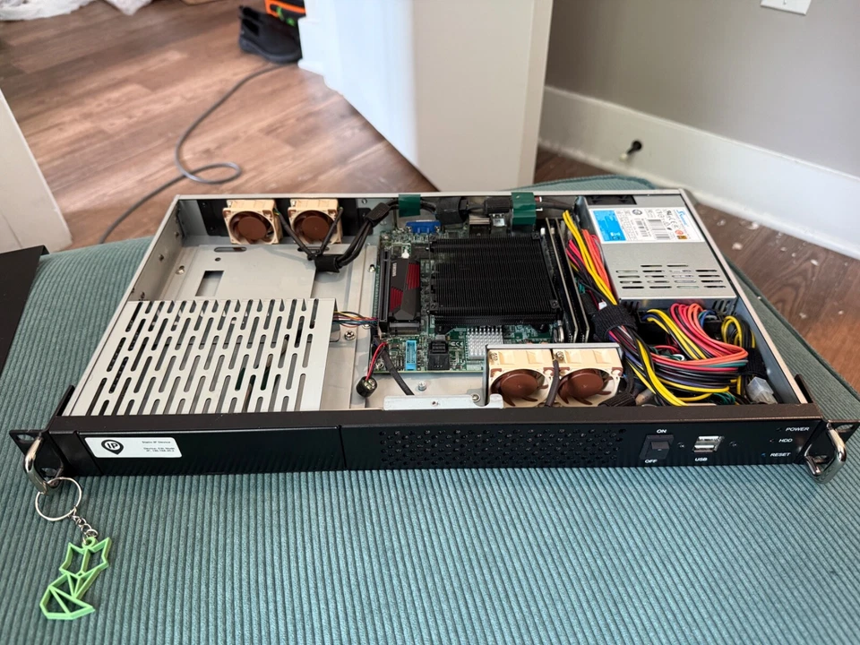 ~0 UPTIME 1U Eth Validator Node (i3-10100, 4TB Samsung 990 PRO, 64 GB DDR4-3200) - Image 4 of 4