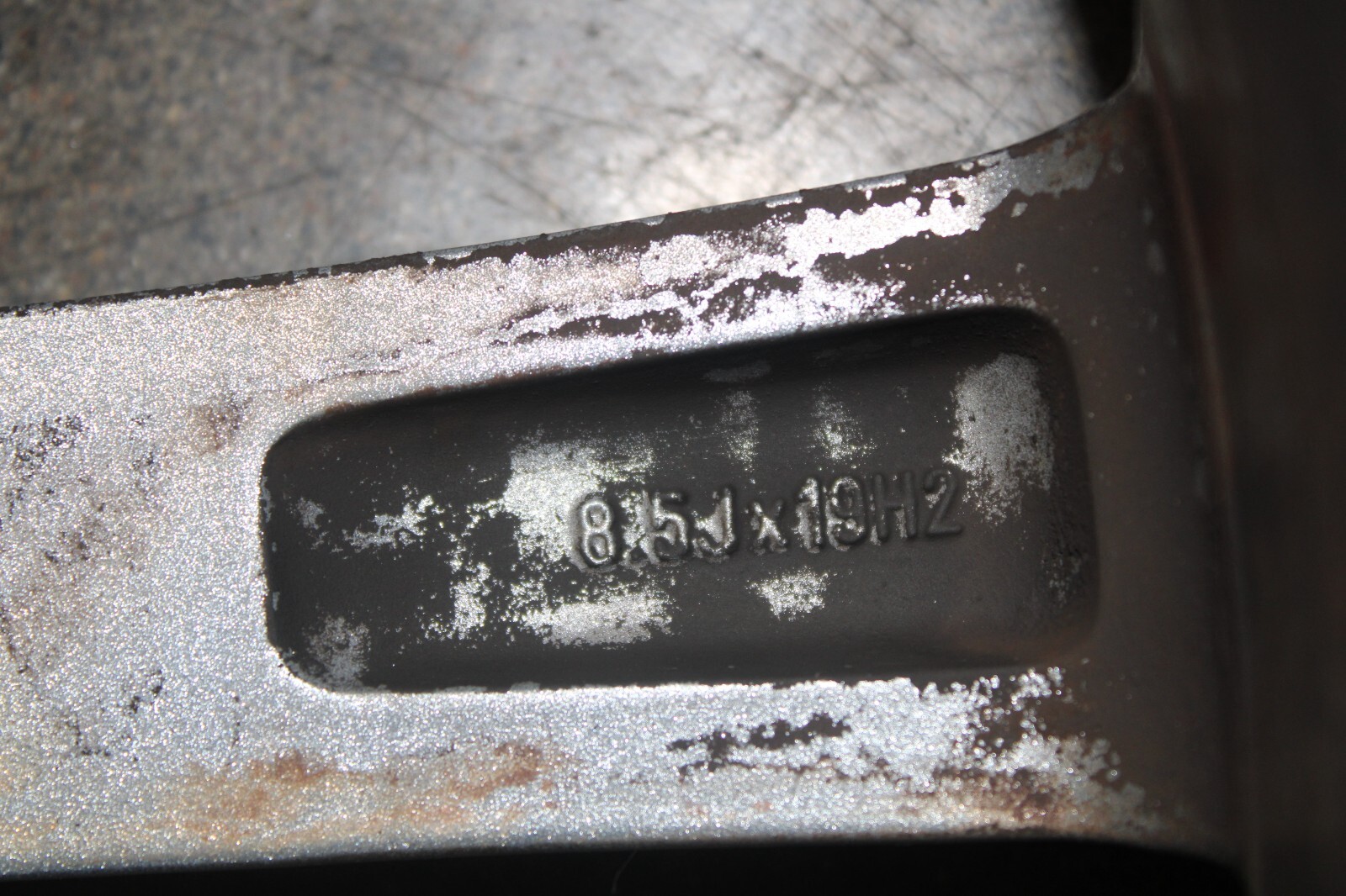 Maserati Ghibli, Quattroporte, Front Wheel, Curb Rash, Used, P/N 980157008