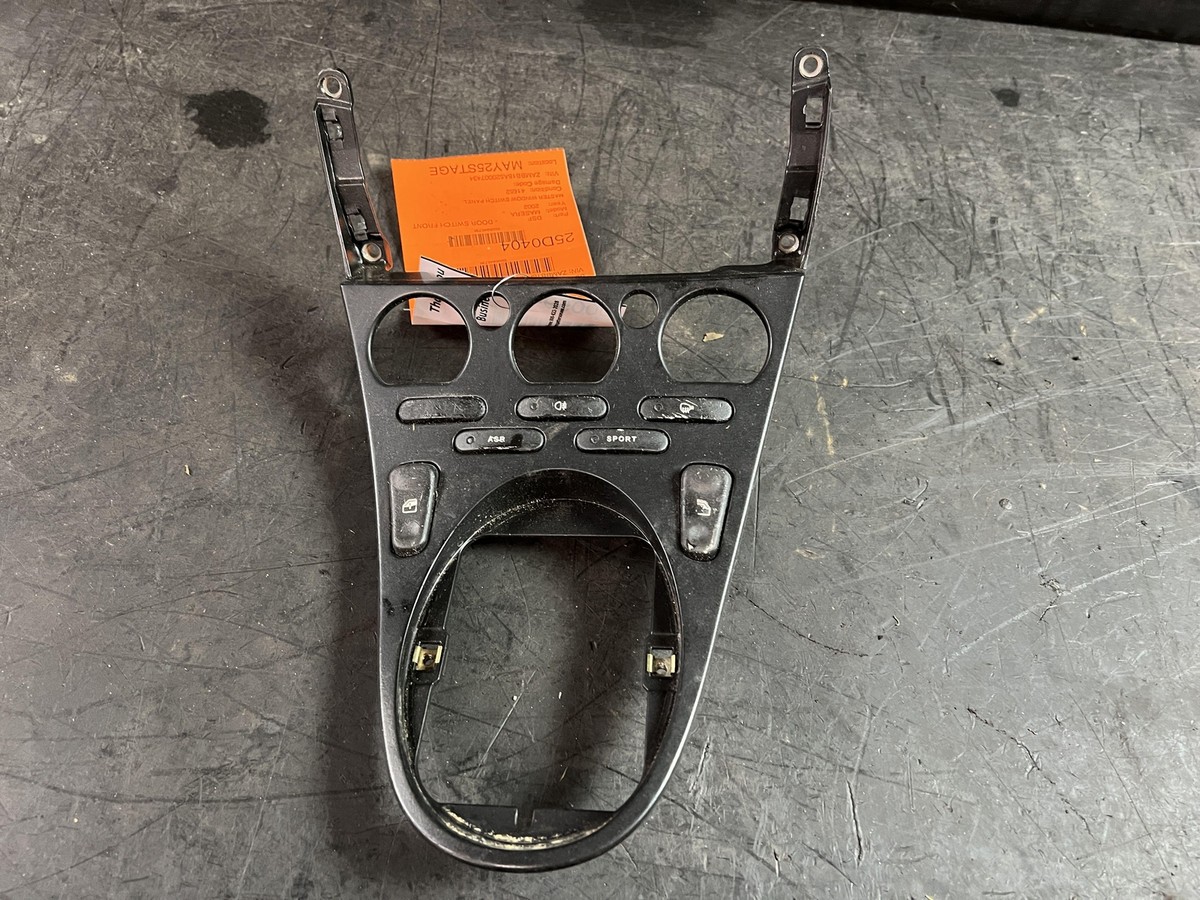 02-06 MASERATI SPYDER CENTER LOWER MASTER WINDOW SWITCH PANEL