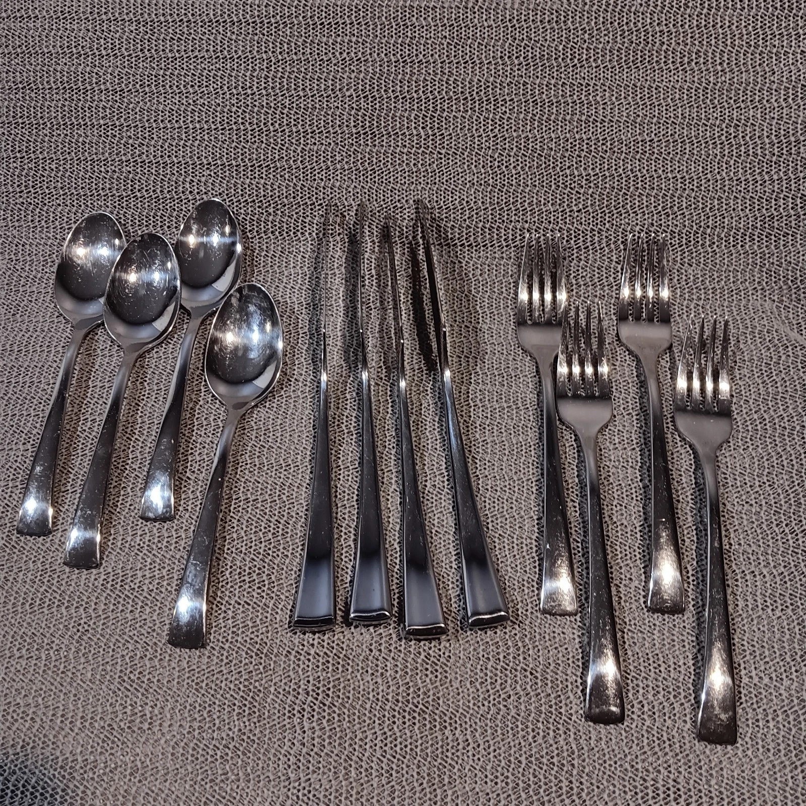 Zwilling JA Henckels Flatware Bellasera 18/10 Stainless Lot 12- Serving 4