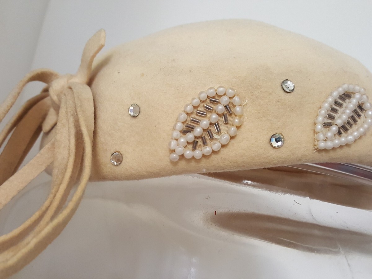 Glenover Cream Hat Vintage 50s Glenover Henry Pollak Feather Wool Cloche Hat  main image 2