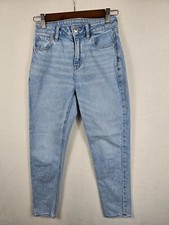 American Eagle Strigid Mom Jean Size 00 Short Light Wash Denim Womens Jeans