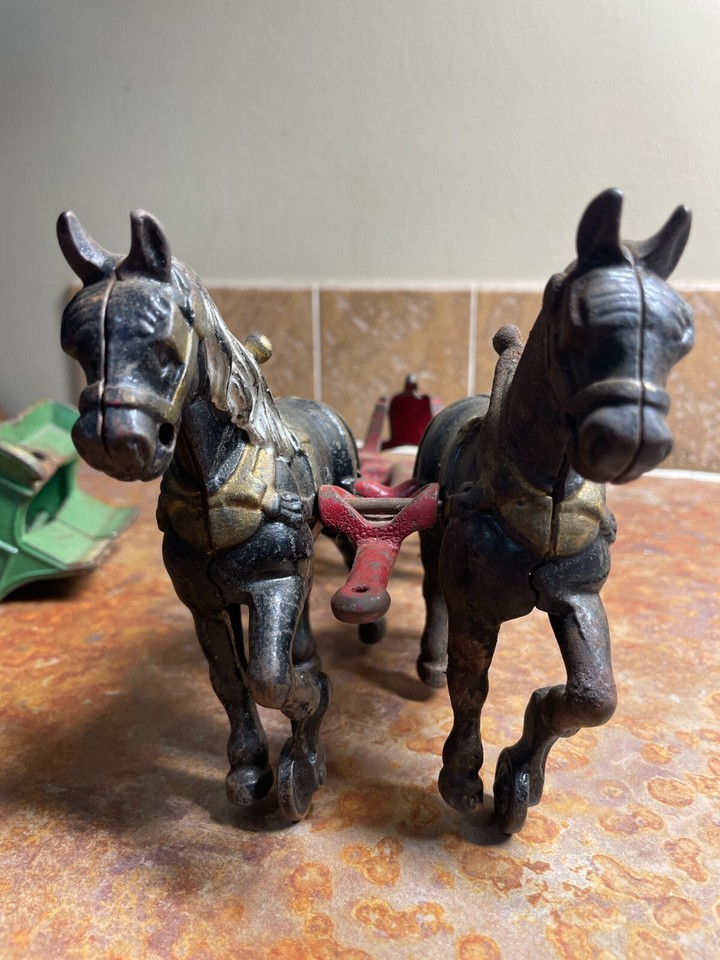 PRETTY NICE VINTAGE KENTON TOYS CAST IRON HORSE DRAWN WAGON 5 eBay