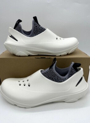 Size 9 - Jordan System.23 Low Sail Cement