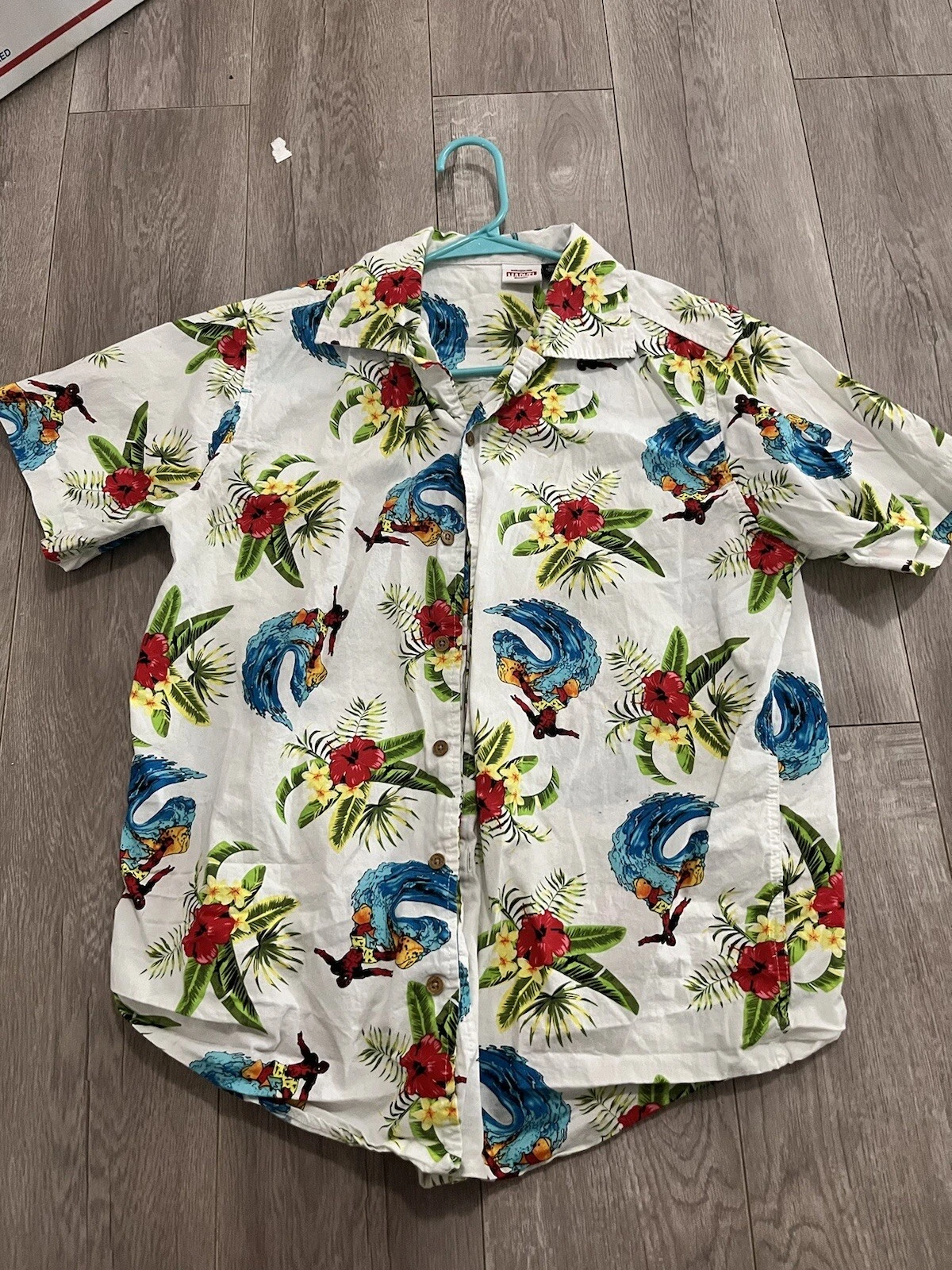 Deadpool Hawaiian Shirt Mens Small White Surfing Causal Button Up Marvel