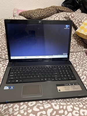 New 17.3" HD LED LCD Glossy Screen For Acer Aspire 7741Z-5731 & 7741Z-4643 – 1600x900 Resolution, 40-Pin Connector