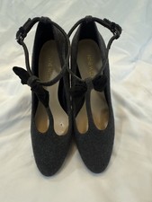 Vintage Nine West T Strap Gray Flannel Heels Pumps w Cute Black Bow Style 7M