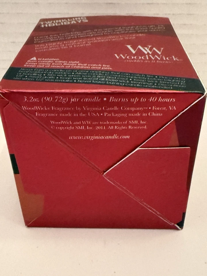 New WoodWick Jar Candle “Merry Christmas” Scent Red Crackles as it Burns 3.2 Oz - Image 4 of 4