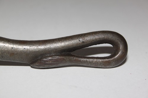 Vintage Cast Iron Cow Shape Can Opener - Picture 7 of 12