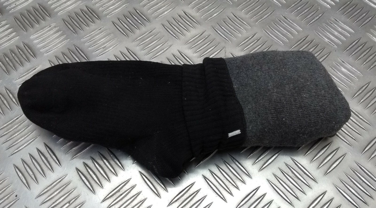 Waterproof Sealskinz Sock Genuine Army Issue Black & Grey Lining Duty Socks MVP eBay
