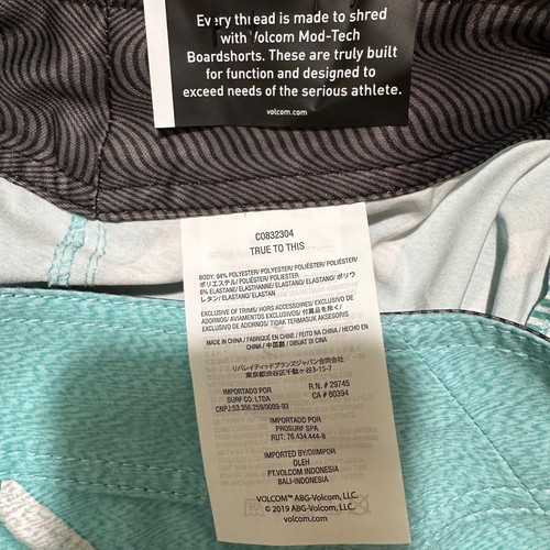 Volcom Big Boys Size 27 (XL/14) Aqua Blue Quarta Mod-Tech Swim Board Short NWT - Picture 9 of 10