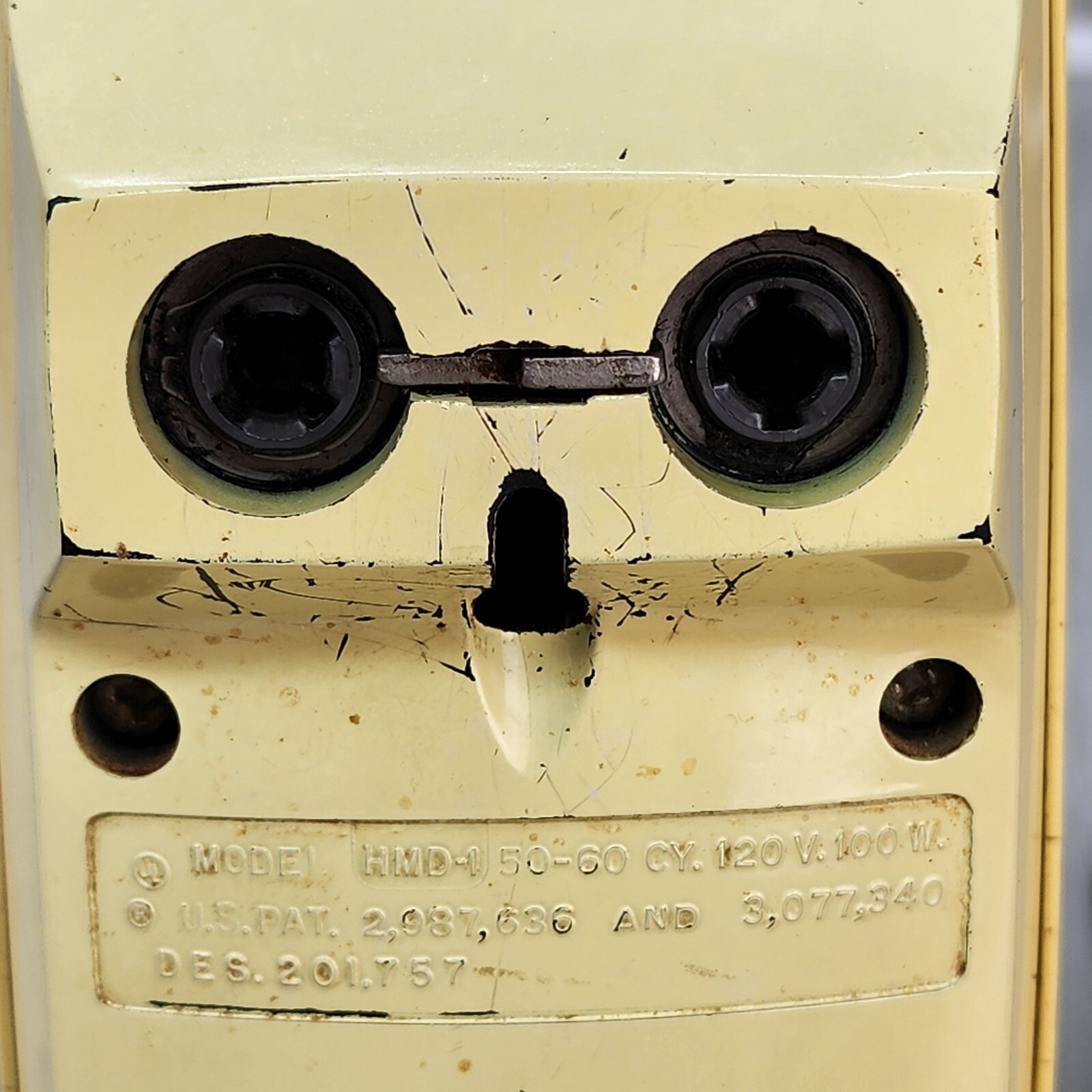 Vtg 1960s–70s Sunbeam Mixmaster Hand Held Mixer Yellow Model HMO-1 Tested Works