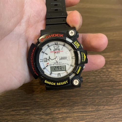 G-SHOCK フロッグマン DW-8200 1294 蛙 neuroid.uprrp.edu