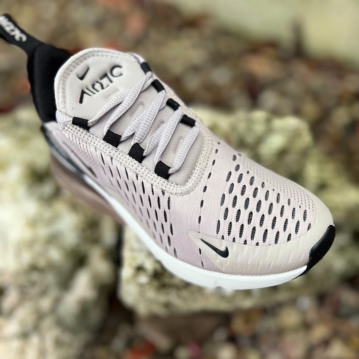 air max 270 moon particle