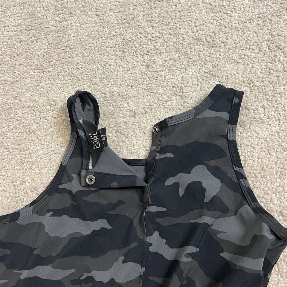 Mameluco Athleta Girl On The Go niñas talla Pequeño 7 Negro Gris Camuflaje Sin Mangas Foto 4 de 4