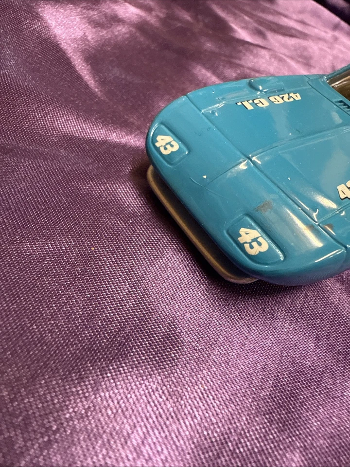 1:43 Scale NASCAR RICHARD PETTY 1970 70 PLYMOUTH SUPERBIRD RACING CHAMPION - Image 3 of 4