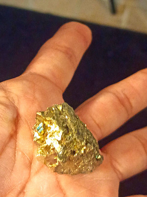Real Gold  Mineral Collectors Specimen Rock Display Piece