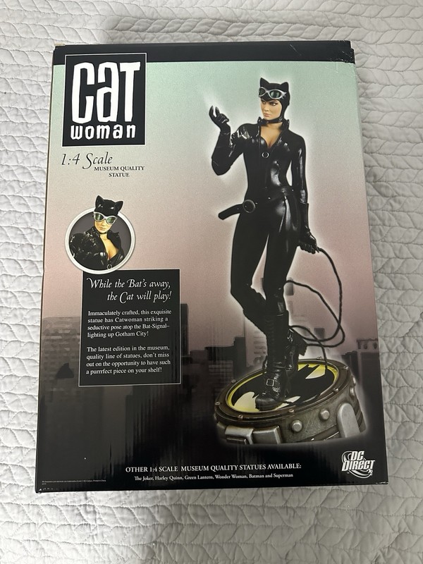 Cat Woman 1/4 Scale Museum Quality State Dc Statue