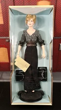 The Franklin Mint Princess Diana Porcelain Portrait Doll Princess Of Whales NEW