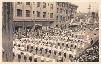 NORWICH, CT, CROWD WATCHES AS PARADE MARCHING UNIT PASSES BY, RPPC c 1910-20