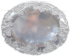 Vintage Heritage Mint Ltd Bella Vineyard Serving Tray Grape Design 18 3/4" x 15