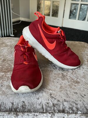 nike trainers size 4