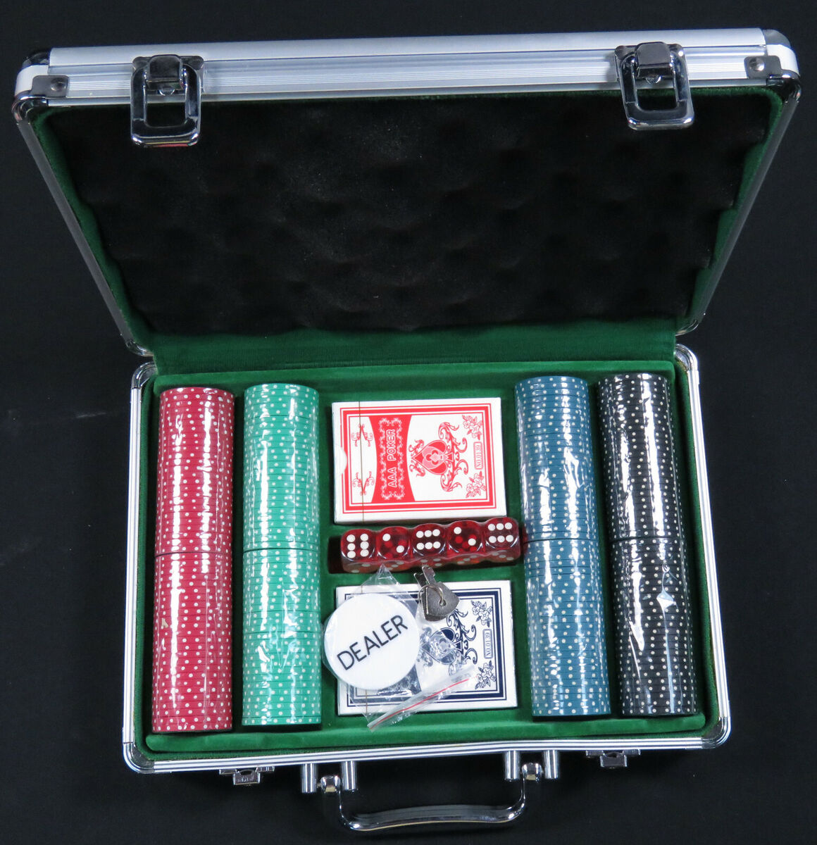 NEW Texas Hold Em Travel Poker Set Gambling Chips Casino Game Cards Carry  Case