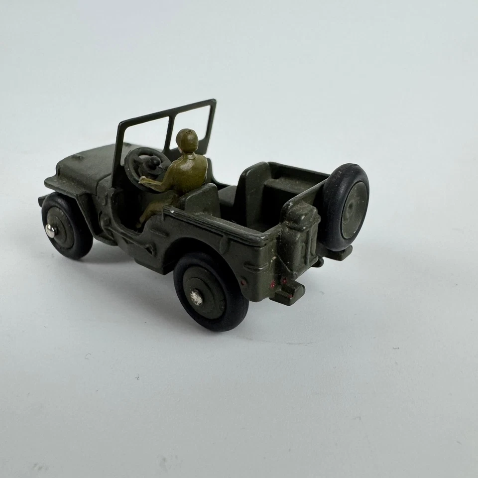 Jeep French Dinky 80BP Hotchkiss-Willys con conductor excelente en caja Foto 4 de 4