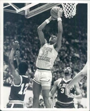 1981 Press Photo Boston College Eagles Burnett Adams - snb15687