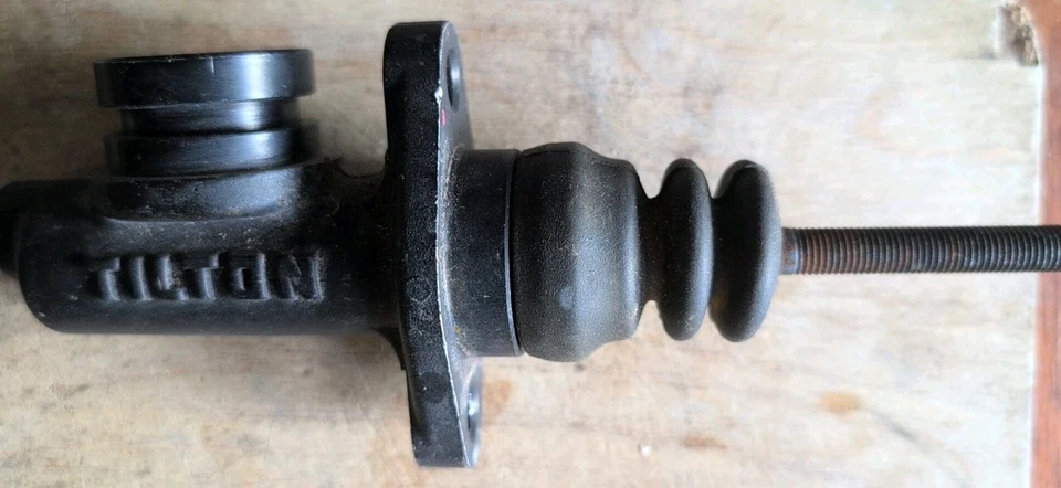 Cilindro maestro Tilton serie 74 5/8" (15,9 mm) cilindro de diámetro solo uso ligero si es A Foto 3 de 4