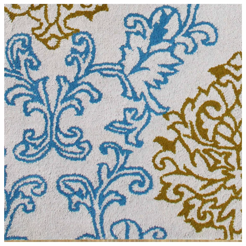 Hand-Tufted Wool Area Rug: Damask Floral Design Carpet - Image 4 of 4