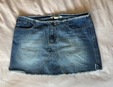 Vintage Y2K Low Rise Abercrombie and Fitch Denim Mini Skirt   Size 6