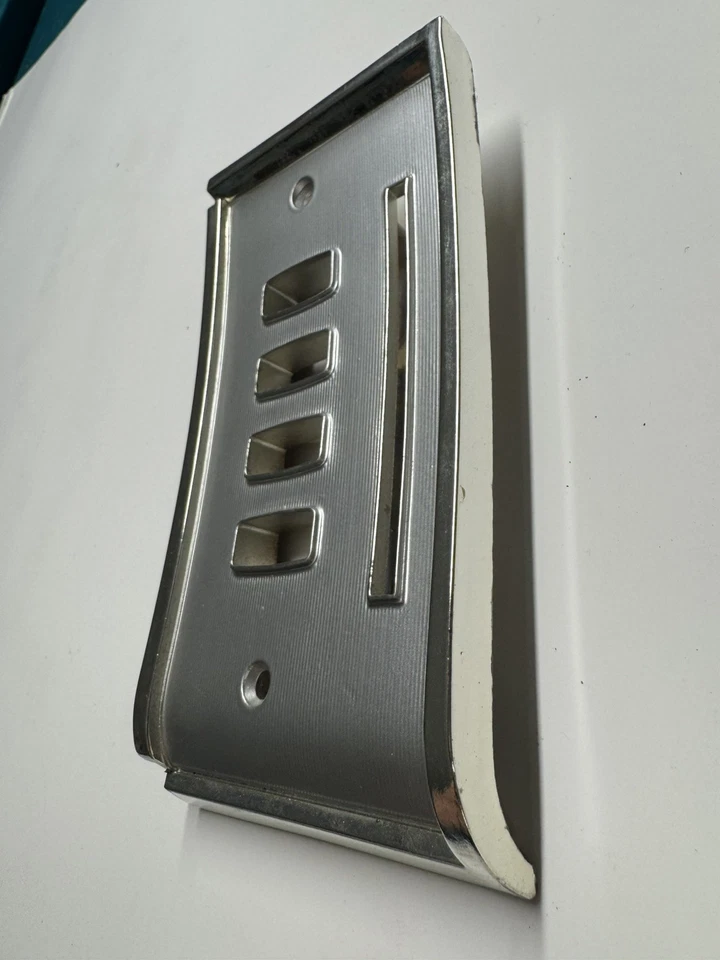 Plymouth B-body Fury Belvedere 1964 cubierta del interruptor de calefacción restaurada re cromo Foto 3 de 4