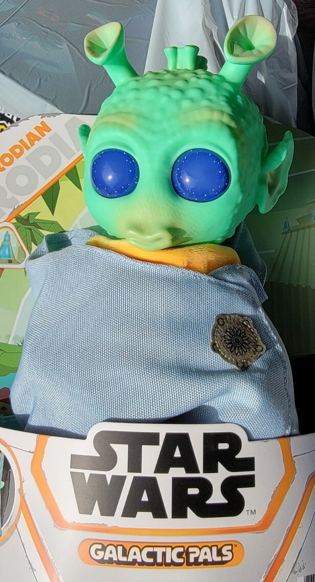 2022 Disney Star Wars Galactic Pals 12\