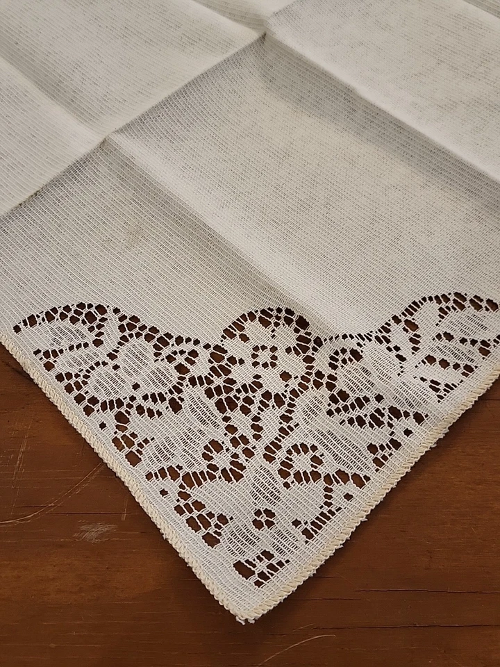 8 Lace Napkins 17"x17" Pale Camel BEIGE Cotton Polyester Permanent Press USA VTG - Image 2 of 4