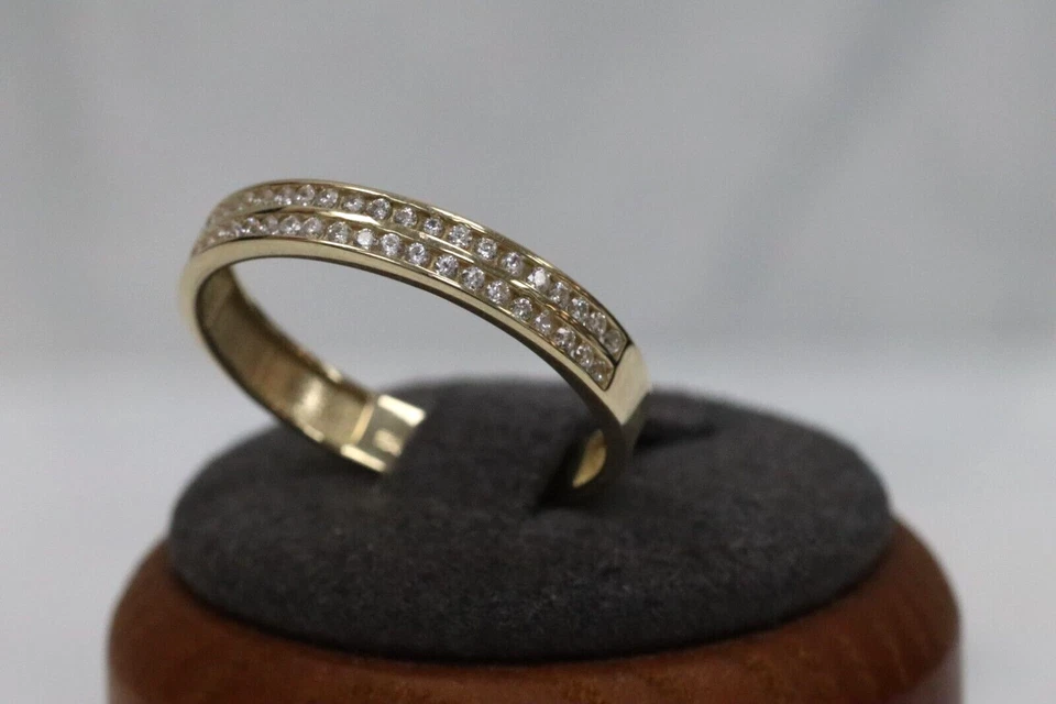 9ct Yellow Gold Cubic Zirconia Half Eternity Ring - Size R - Image 2 of 4
