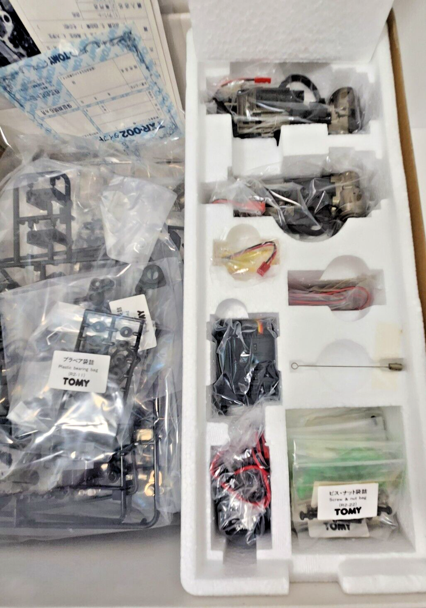 Tomy TXR-002 Type F Vintage Robot NEW Unused Robocop Ed-209 Model